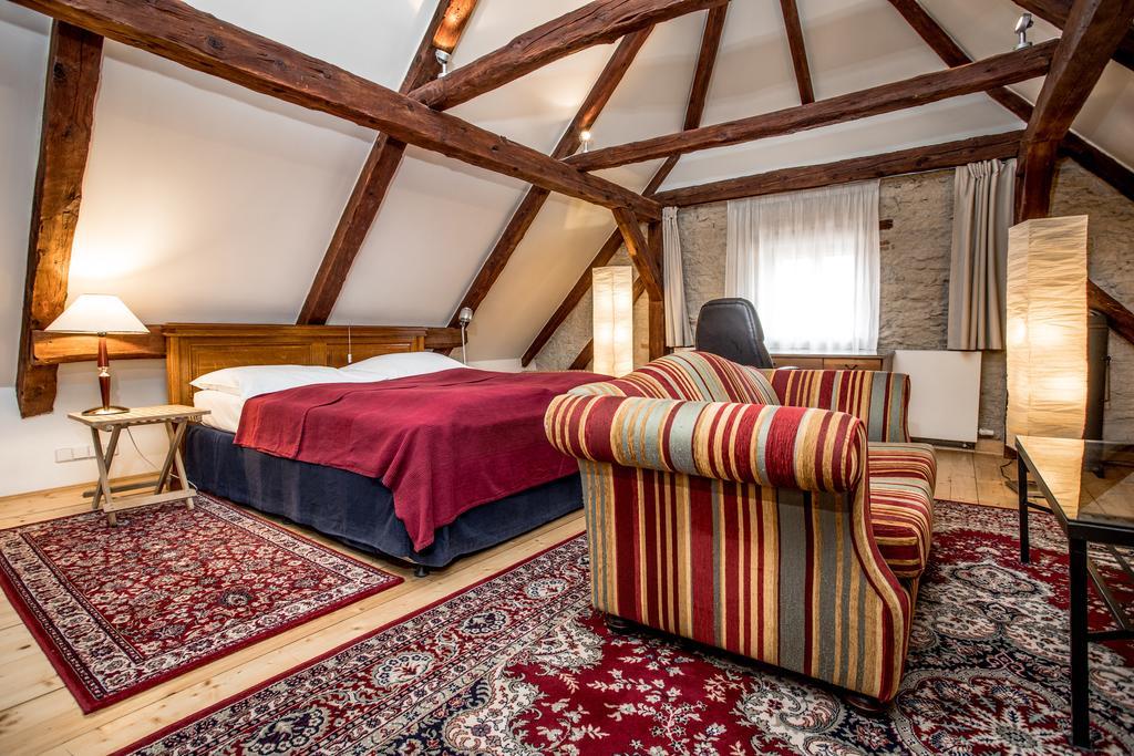 Hotel Dvur Hoffmeister Velke Cicovice Экстерьер фото